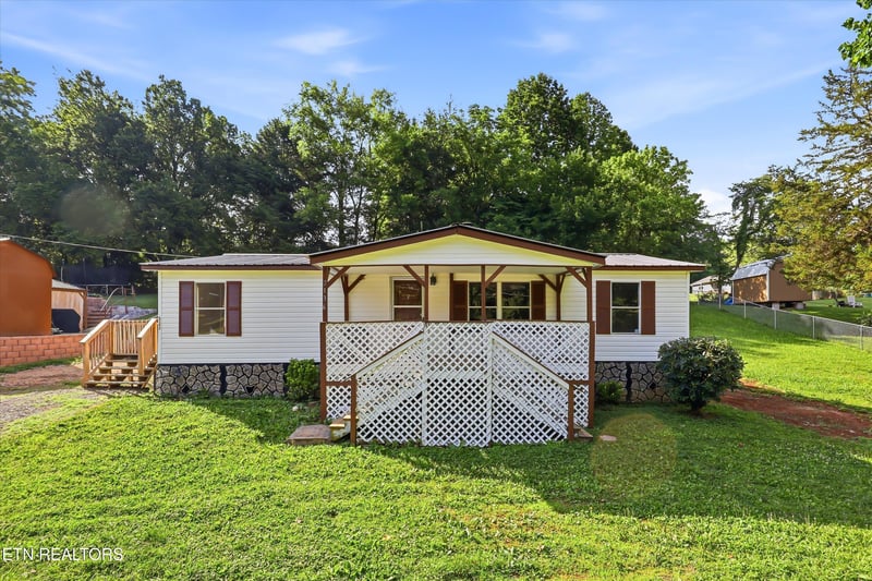 2136 Tuckaleechee Pike, Maryville, TN 37803