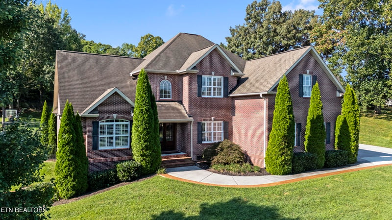 2138 Council Fire Dr, Knoxville, TN 37918