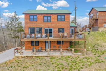 2138 Kerr Rd, Sevierville, TN 37876