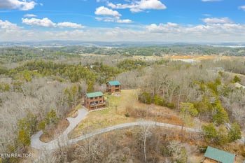 2138 Kerr Rd, Sevierville, TN 37876