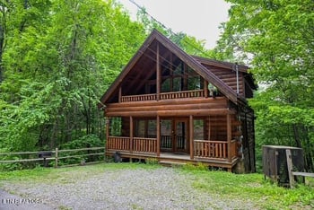 2138 Walnut Ct, Sevierville, TN 37876