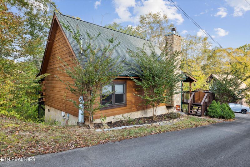2139 Wingspan Dr, Sevierville, TN 37876