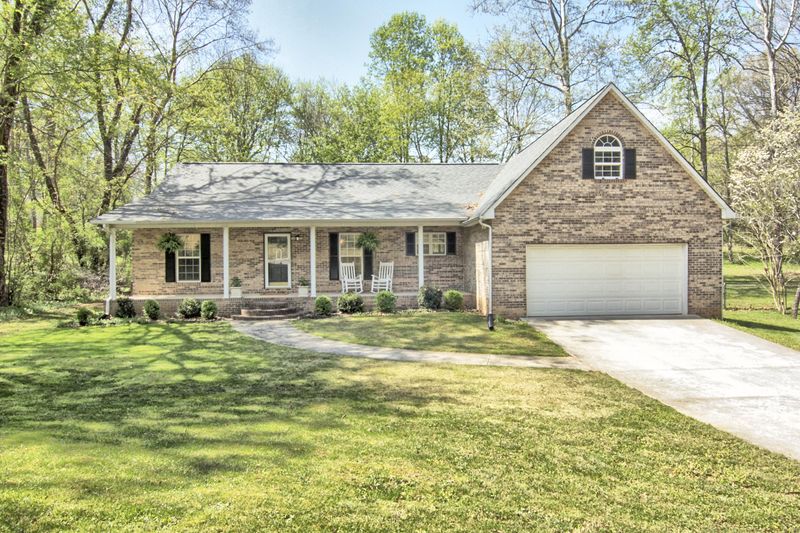 214 Bowman Bend Rd, Harriman, TN 37748