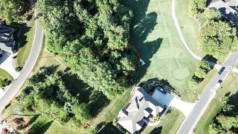 214 Chickasaw Ln, Loudon, TN 37774