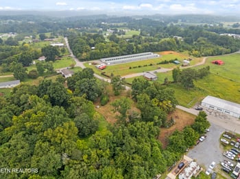 214 Doc Norton Rd, Maryville, TN 37804