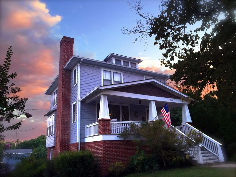 214 E Glenwood Ave, Knoxville, TN 37917