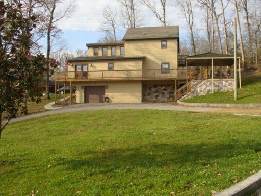 214 Forest Ct, Sevierville, TN 37876