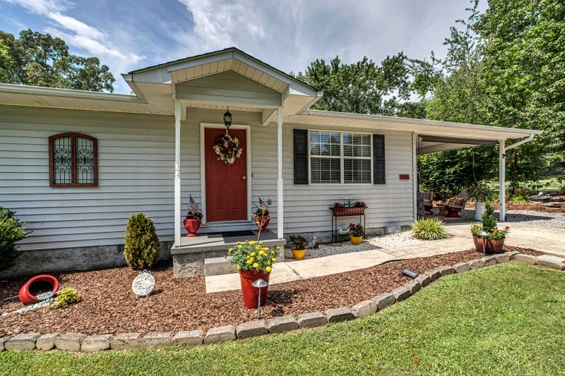 214 Haven Rd, Oliver Springs, TN 37840