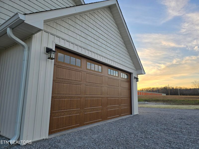 214 Hemlock Springs Dr, Helenwood, TN 37755