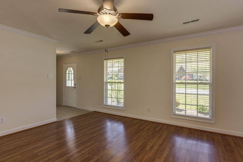 214 Hermitage Blvd, Oak Ridge, TN 37830