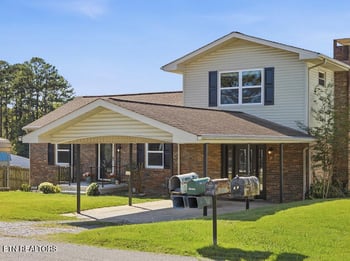 214 Long Dr, Harriman, TN 37748