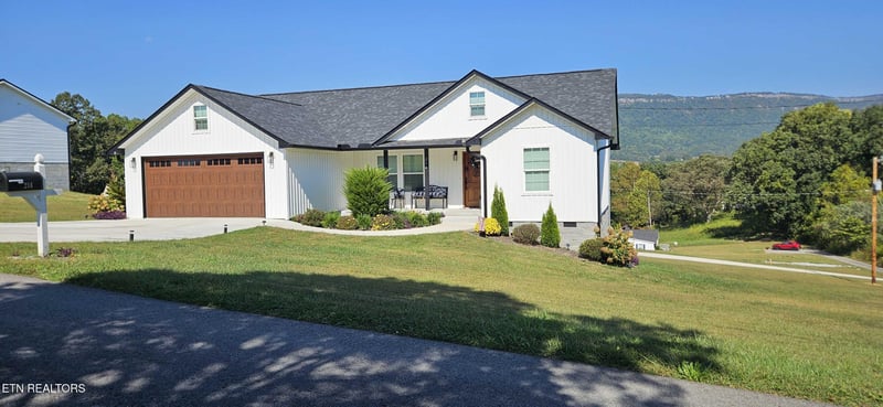 214 Morton Rd, Lafollette, TN 37766