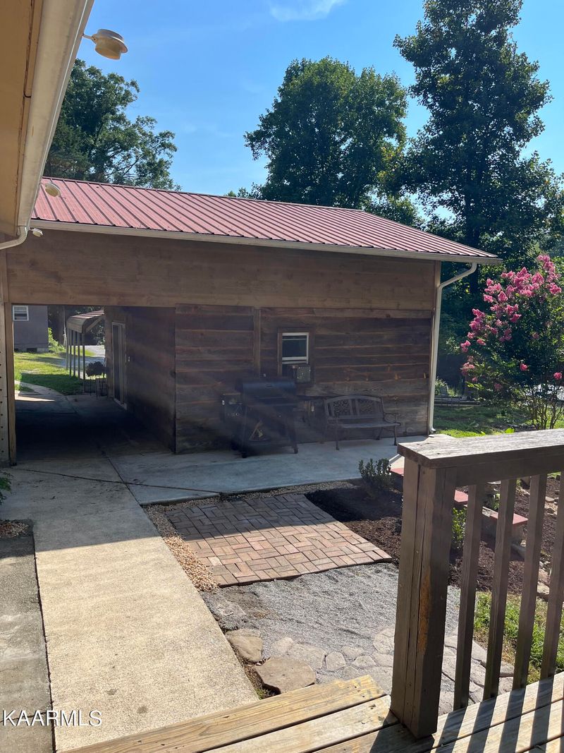 214 Powder Mill Ln, Clinton, TN 37716