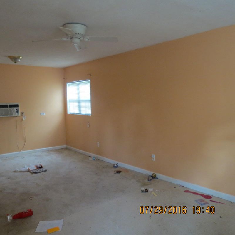 214 S Purdue Ave, Oak Ridge, TN 37830
