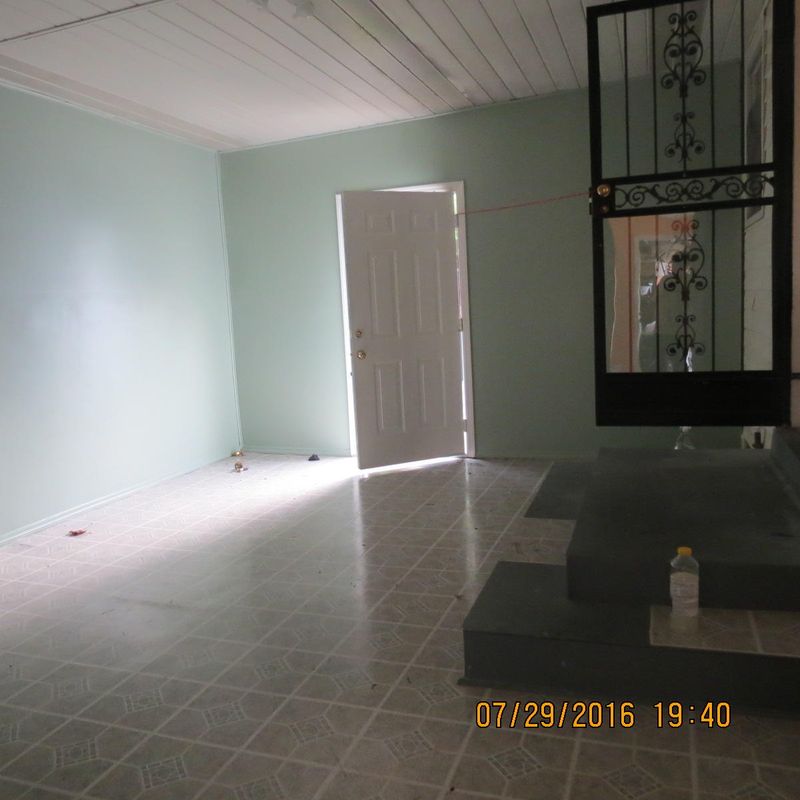 214 S Purdue Ave, Oak Ridge, TN 37830