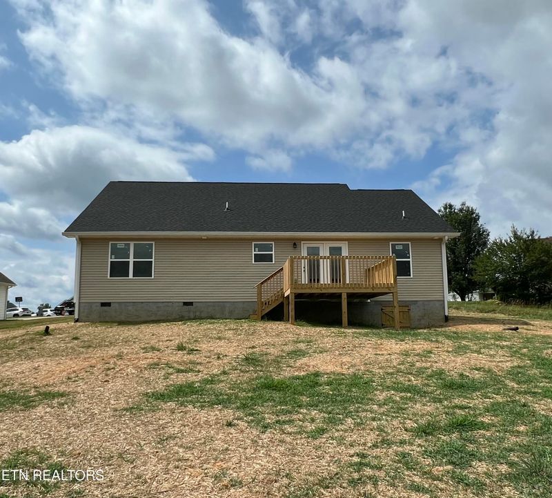 214 S Rolling Ridge Ln, Vonore, TN 37885