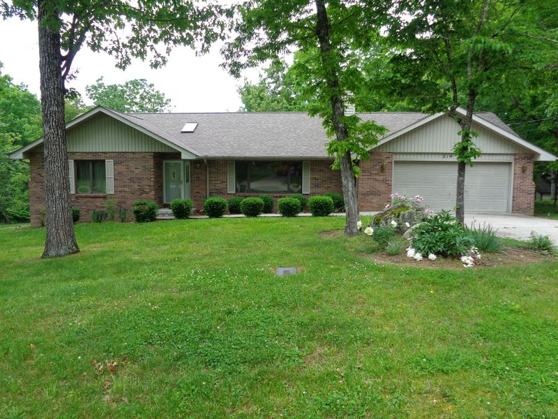 214 Snead Dr, Fairfield Glade, TN 38558