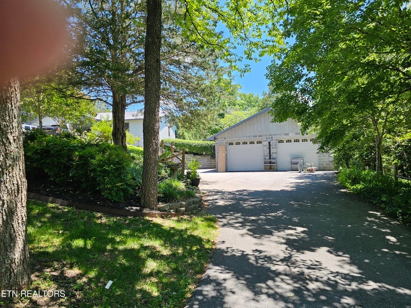 2140 Chapman Hwy, Sevierville, TN 37876