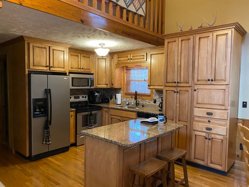 2140 Ridgecrest Loop Ln, Sevierville, TN 37876