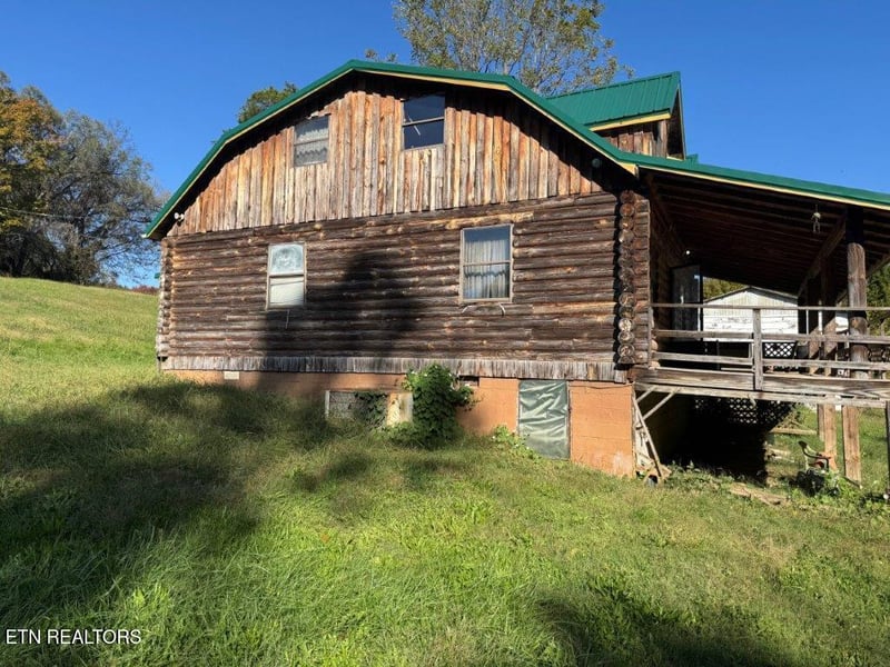 2140 Shipetown Rd, Mascot, TN 37806