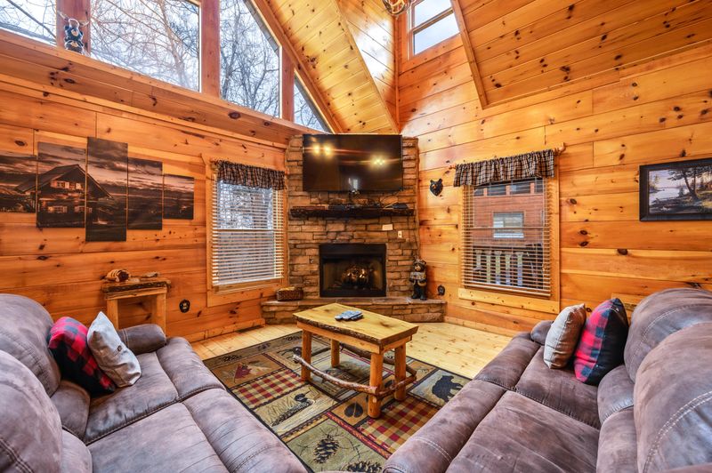 2143 E View Dr, Sevierville, TN 37876