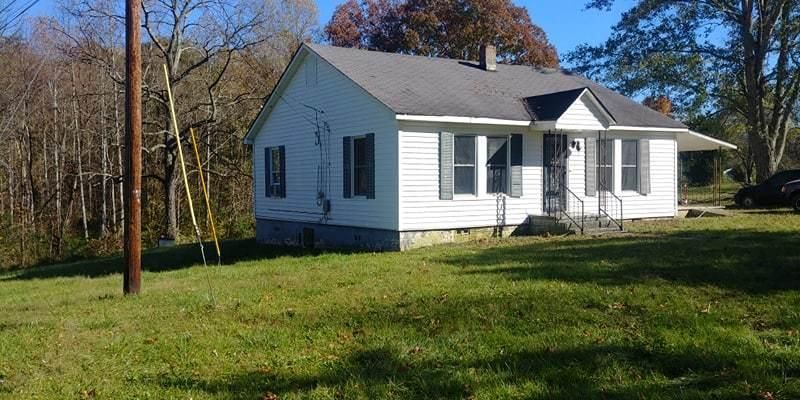 2143 Rugby Ave, Deer Lodge, TN 37726