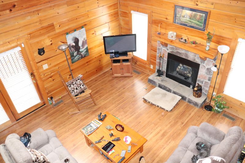 2143 Wingspan Dr, Sevierville, TN 37876