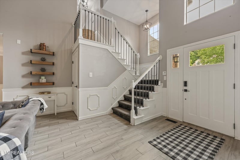 2145 Willow Creek Ln, Knoxville, TN 37909