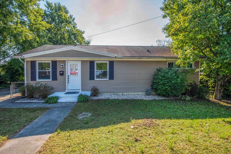215 Alder Ln, Oak Ridge, TN 37830