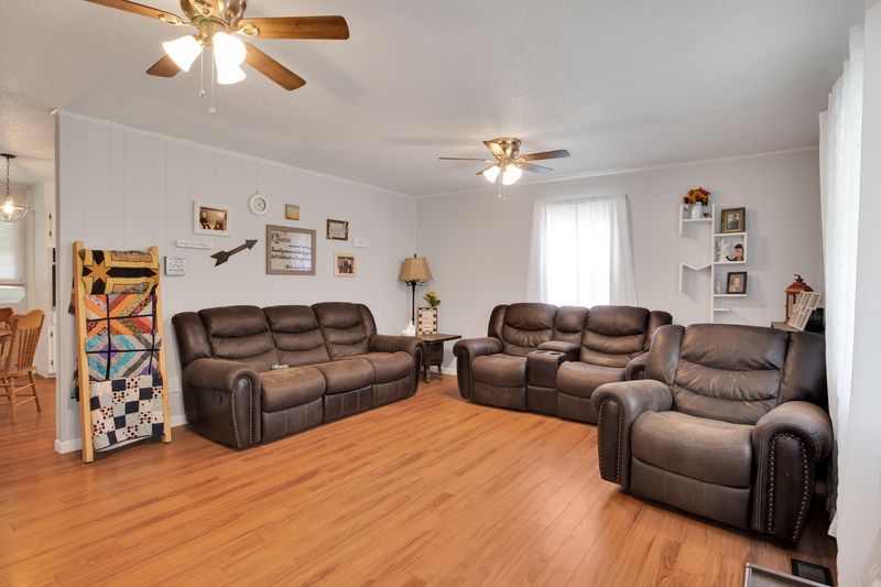 215 Beech Fork Rd, Wartburg, TN 37887
