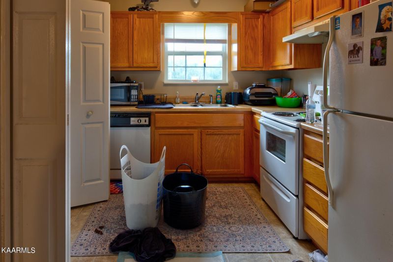 215 Carr Rd, Seymour, TN 37865