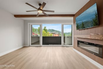 215 Circle Dr #10, Gatlinburg, TN 37738