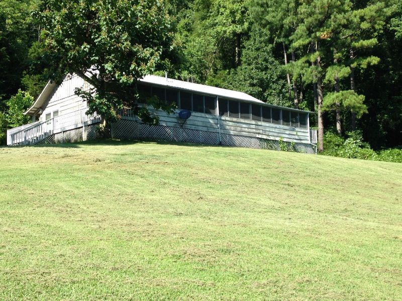 215 Co Rd 468, Englewood, TN 37329