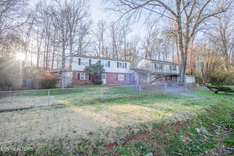 215 Darrell Ln, Rockwood, TN 37854