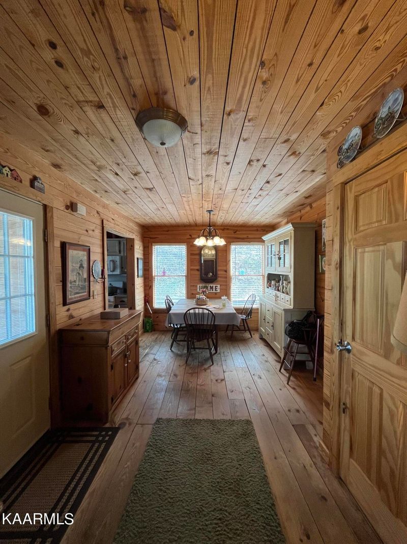 215 Eagle Ridge Dr, Philadelphia, TN 37846