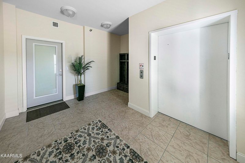 215 Mayes Rd #APT 131, Pigeon Forge, TN 37863