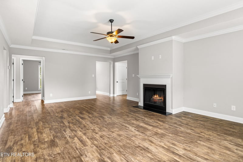 215 Montgomery Farms Dr, Friendsville, TN 37737