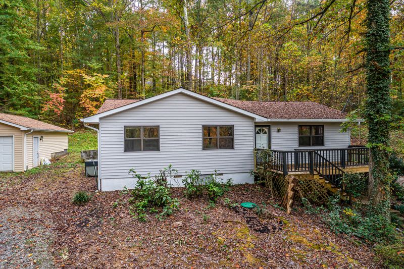 215 N Slope Ln, Clinton, TN 37716