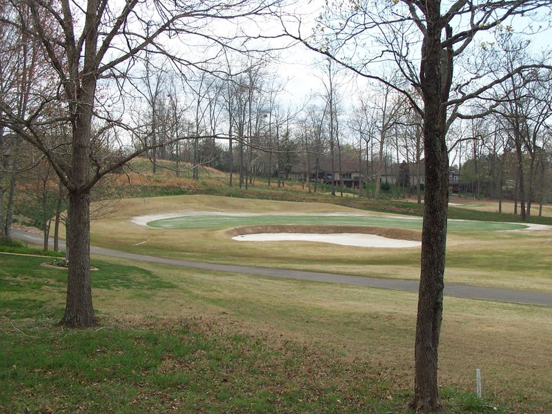 215 Oligi Cir, Loudon, TN 37774