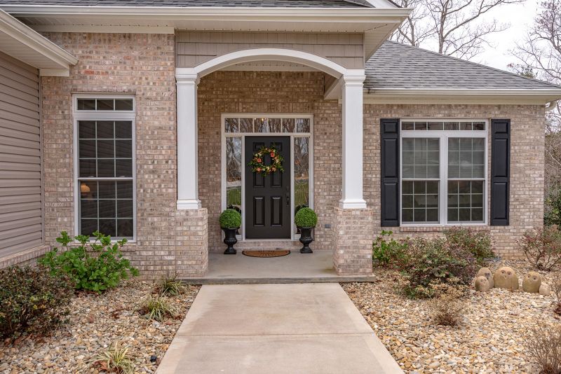 215 Osage Dr, Loudon, TN 37774