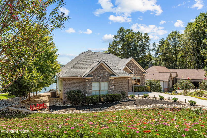 215 Tecumseh Way, Loudon, TN 37774