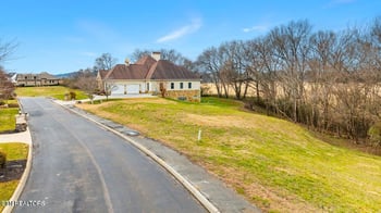 215 Watercrest Dr, Vonore, TN 37885