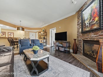 215 Woliss Lane Unit 303, Gatlinburg, TN 37738