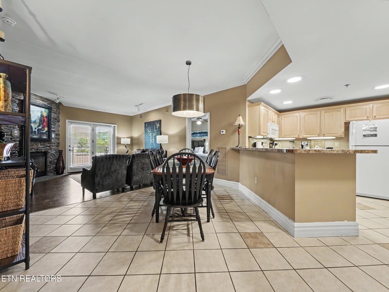 215 Woliss Lane Unit 303, Gatlinburg, TN 37738