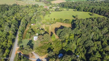 2150 Oakland Rd, Sweetwater, TN 37874