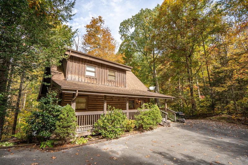 2154 Bause Watson Way, Gatlinburg, TN 37738