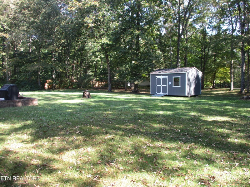 2155 Keno Dr, Crossville, TN 38572