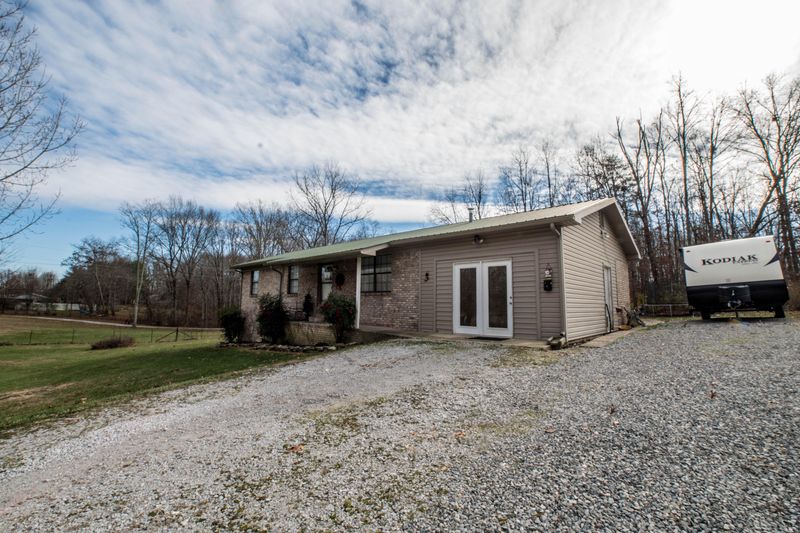 2155 Pow Camp Rd, Crossville, TN 38572