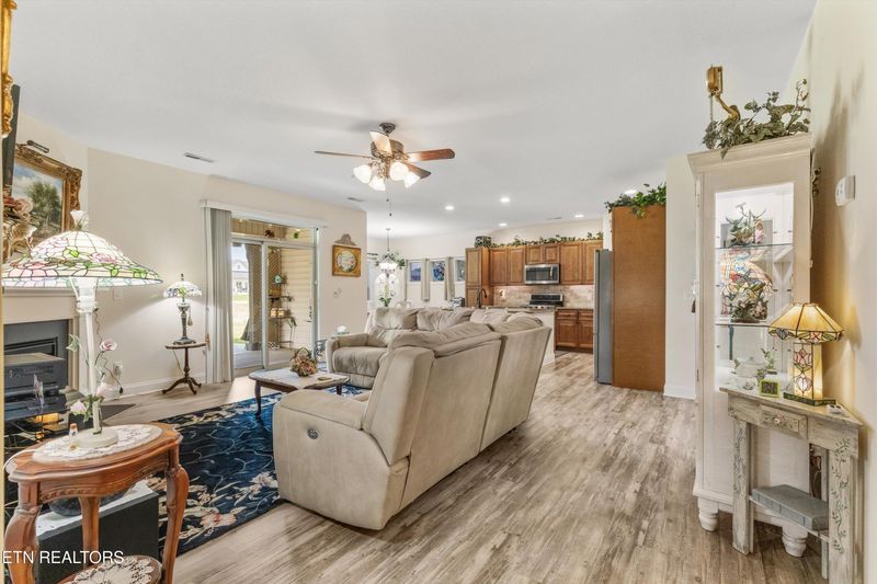 2159 Frewin Ct, Sevierville, TN 37876