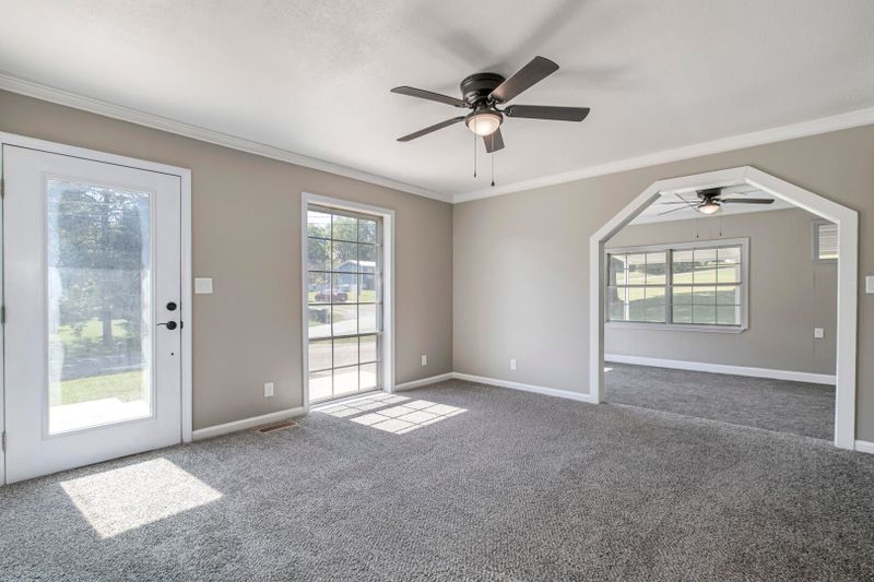 216 Cardin St, Etowah, TN 37331